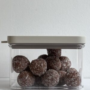 Energy ball amande cranberry coco
